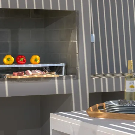 Alav Pool 빌라 아판토우